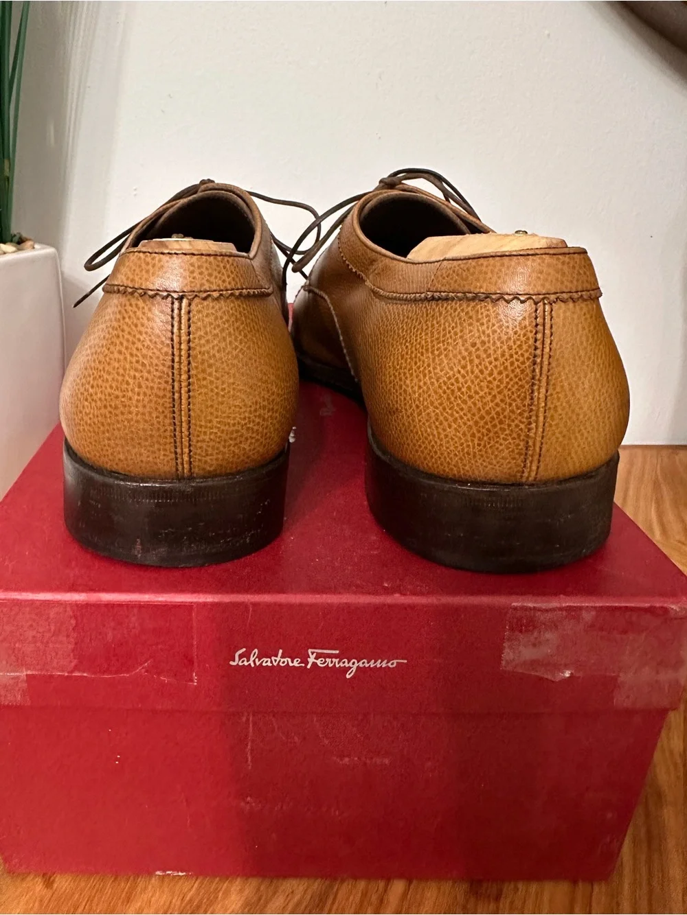 Salvatore Ferragamo Tan Leather Lace Up Toe Cap Brogue Derby Shoes SZ 10.5 Luxe